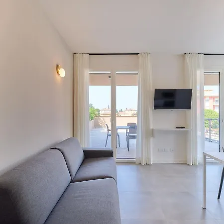 Apartmentsgarda - Residenza Vittoria *