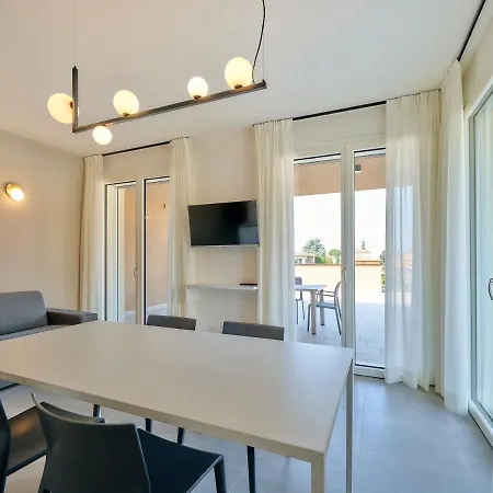 شقة Apartmentsgarda - Residenza Vittoria غارْدا