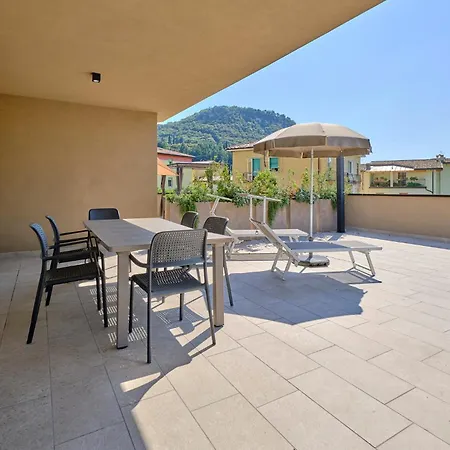 Apartmentsgarda - Residenza Vittoria Daire Garda (Verona)
