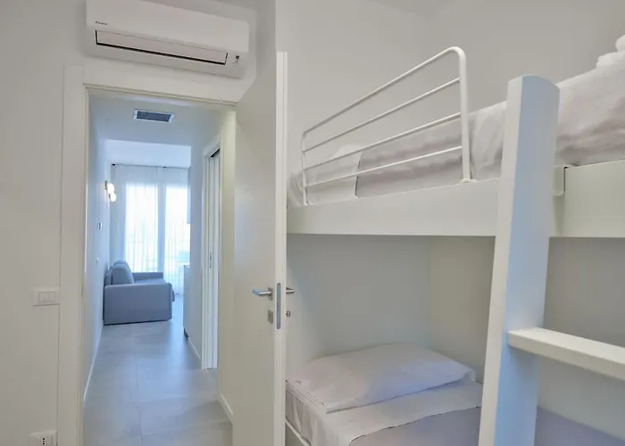 Apartmentsgarda - Residenza Vittoria Daire Garda (Verona)