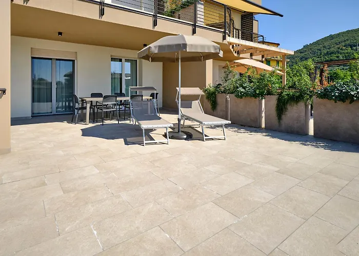 Apartmentsgarda - Residenza Vittoria *